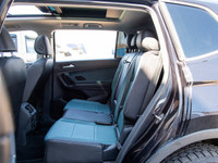 Rare Tiguan with 3 rows of seating and a sharp looking blue interior! WE ARE A NO PRESSURE ENVIRONME... (image 9)