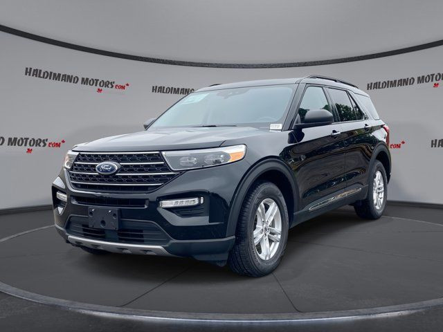 2023 Ford Explorer XLT in Cars & Trucks in Hamilton