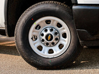 Welcome To Sherwood Park Chevrolet. The #1 Volume Chevrolet Dealer in Canada. This Chevrolet SILVERA... (image 5)