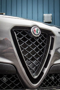 This ALFA ROMEO Stelvio Quadrifoglio, RARE, LOADED LEATHER, AWD, PANO ROOF comes with plentiful amen... (image 2)