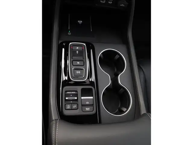 2025 Honda Pilot Touring - Navigation / Backup Camera / Sunroof in Cars & Trucks in Penticton - Image 18