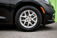 This 2022 Chrysler Pacifica is for sale today. This van has 102,117 kms. It's black in colour . It h... (image 6)
