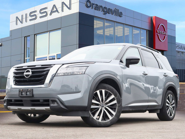 2023 Nissan Pathfinder Platinum in Cars & Trucks in Oakville / Halton Region