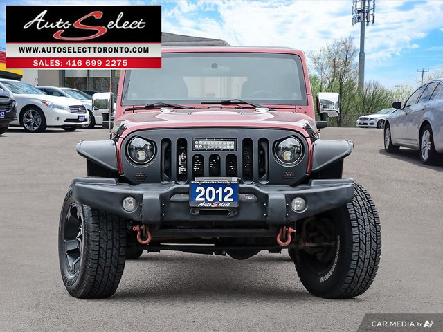 2012 Jeep Wrangler Unlimited Rubicon 4x4 - 1 Owner - Well Mai... in Cars & Trucks in City of Toronto - Image 2