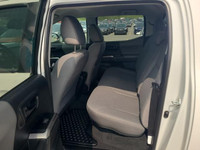 Recent Arrival! Odometer is 9163 kilometers below market average! 2023 Toyota Tacoma Ice Cap 4WD. 3.... (image 7)