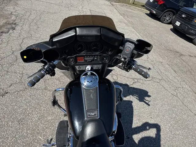 2001 Harley-Davidson Electra Glide Classic ~ ELECTRA GLIDE ~ 88C in Sport Touring in City of Toronto - Image 22