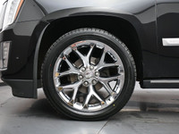6.2L V8 Engine with 420 horsepower and 460 lb-ft of torque, 10-speed automatic transmission for smoo... (image 3)