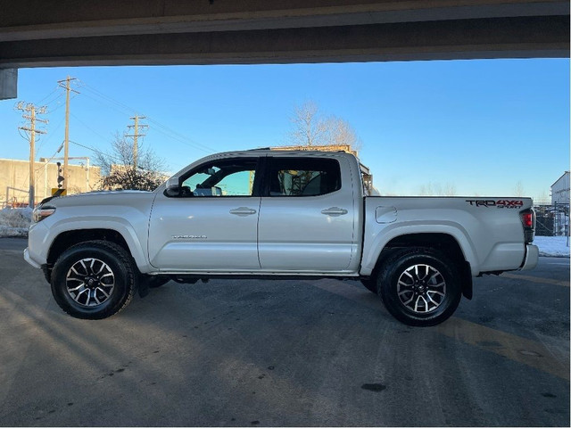 2021 Toyota Tacoma TRD 4WD 6SPD PWR HEATED LEATHER SUNROOF NAVI  in Cars & Trucks in Delta/Surrey/Langley - Image 4