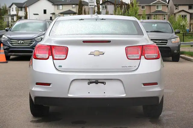 2016 Chevrolet Malibu Limited LT dans Autos et camions dans Calgary - Image 9