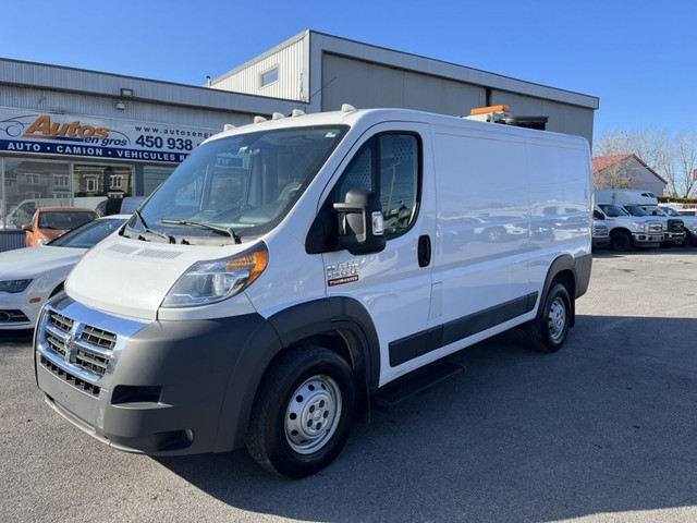 2017 Ram ProMaster fourgonnette utilitaire 1500 in Cars & Trucks in Laval / North Shore