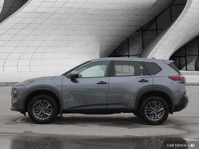 2023 Nissan Rogue in Cars & Trucks in London - Image 2