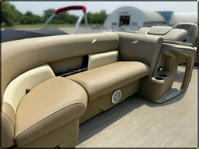2023 Starcraft LX 18 R o TARIFF FREE SAVINGS o in Powerboats & Motorboats in Sarnia - Image 8