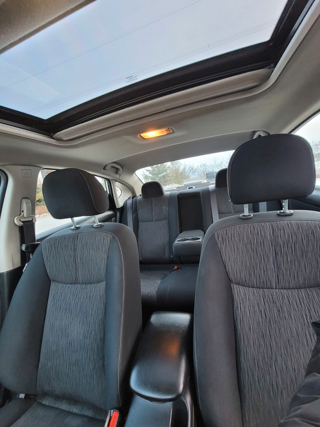2014 Nissan Sentra SV Premium Package in Cars & Trucks in Ottawa