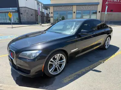 2013 BMW 750I XDRIVE STUNNING TOP OF THE LINE LUXURY LOW KM CLEAN CARFAX CERTIFICATION INCLUDED !!!!...