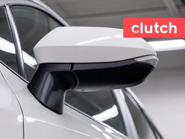 2021 Toyota Corolla SE w/ Apple CarPlay & Android Auto, Heated F dans Autos et camions dans Ottawa - Image 9