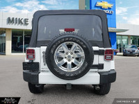 Engine: V6 Cylinder Engine 3.6L L/100Km City: 15.0 L/100Km Hwy: 11.7 Safety Equipment Side Impact Be... (image 4)