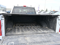 THUNDERSTRUCK! This 2022 Ford F-150 XLT SuperCrew 4x4 is a High-Tech Hauler That's Bolder Than a Lig... (image 9)