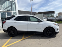 Experience the style and versatility of this 2021 Chevrolet Equinox LT Midnight Edition, finished in... (image 6)