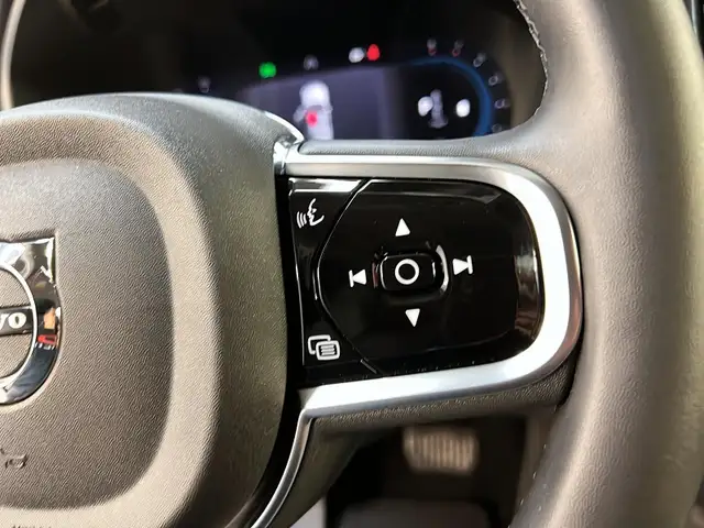 2024 Volvo XC60 B5 PLUS DARK CUIR TOIT PANO NAV 4RM in Cars & Trucks in Laval / North Shore - Image 23