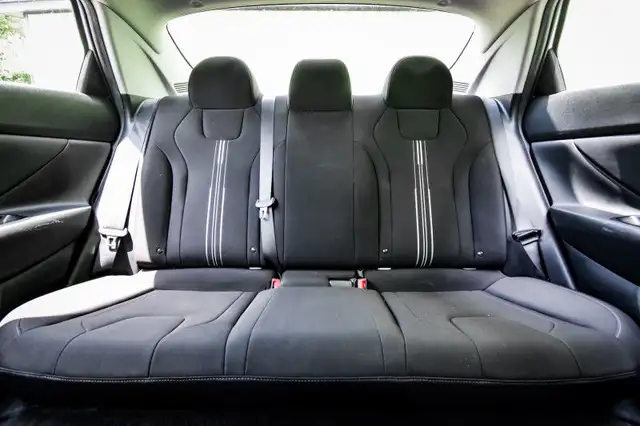 2021 Hyundai Elantra Preferred IVT • HEATED SEATS/STEERING • CP/ in Cars & Trucks in Kingston - Image 31