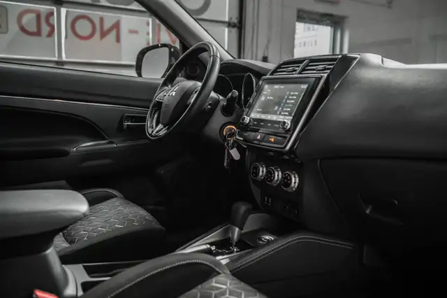 Mitsubishi RVR ES AWC+SIEGES.CHAUFF+CARPLAY+BLUETOOTH+CAM.RECUL  in Cars & Trucks in Laval / North Shore - Image 38