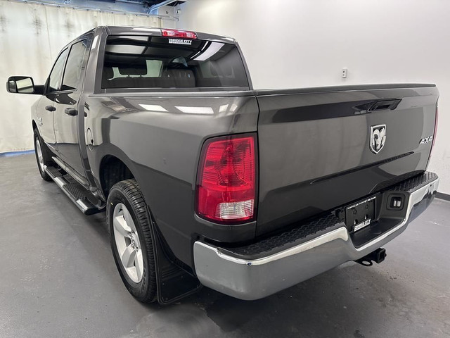 2020 RAM 1500 Classic ST 3.6L V6 - Crew Cab - 6 Passenger - 2... in Cars & Trucks in Lethbridge - Image 4