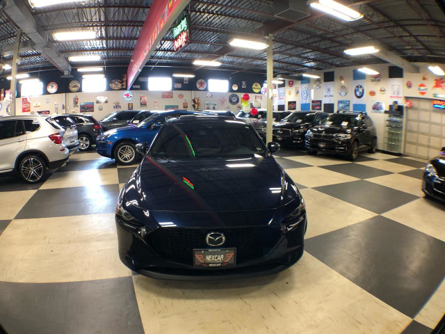 2021 Mazda MAZDA3 GT in Cars & Trucks in City of Toronto - Image 2