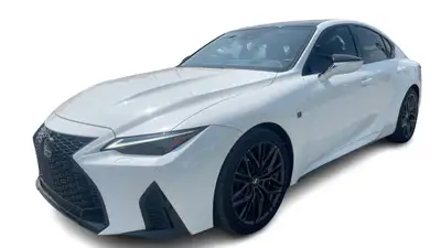 Groupe d'options F Sport . Sièges chauffants et ventilés, Volant chauffant, Toit ouvrant, Sièges à f...