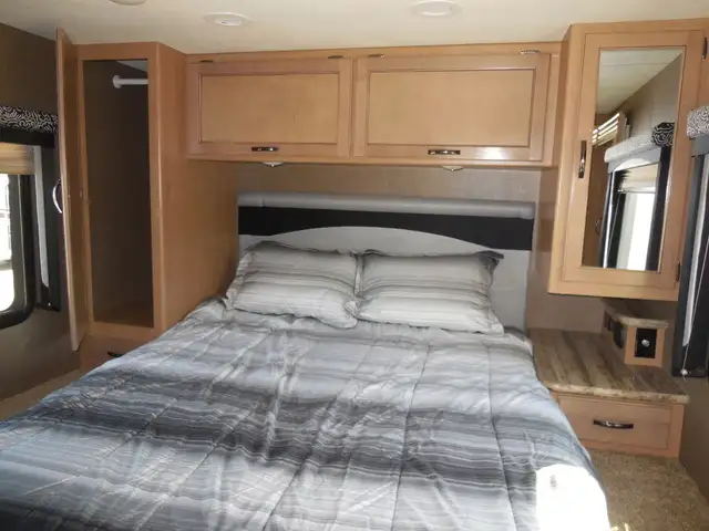 2019 Thor Motor Coach A.c.e 30.4 in RVs & Motorhomes in St. Albert - Image 29