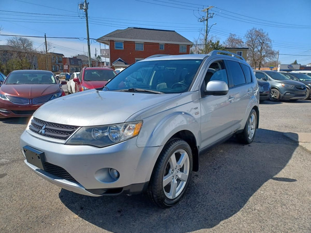 Mitsubishi Outlander XLS 2008 ***XLS+4X4+7 PASSAGERS+CUIR+TOIT+2 in Cars & Trucks in Longueuil / South Shore - Image 3