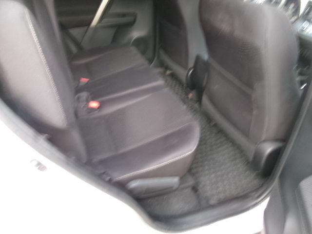2013 Toyota RAV4 XLE in Cars & Trucks in Muskoka - Image 2