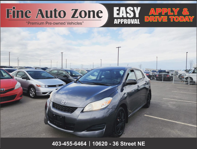 2010 Toyota Matrix Automatic with Low KM Remote Starter in Cars & Trucks in Calgary
