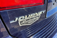 . . . . 2.4 L 4 Cyl Engine Vehicle Options: Touch Screen Radio System, Led Headlights, Vehicle Discl... (image 7)