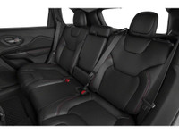 Safety Equipment Electronic Stability Control (ESC) And Roll Stability Control (RSC) Selec-Terrain A... (image 8)