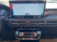 The 2025 Lincoln Corsair Reserve, available at Waterloo Ford Lincoln Sales Ltd., embodies the pinnac... (image 8)
