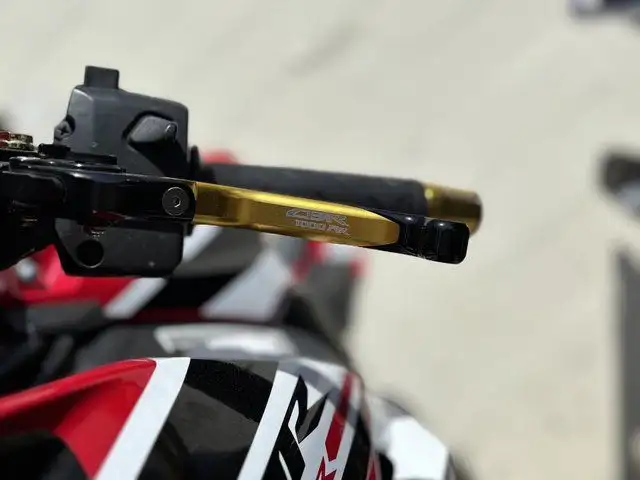 2021 HONDA® CBR1000RR-RED! in Street, Cruisers & Choppers in Edmonton - Image 6