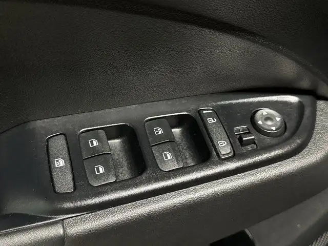 2021 Hyundai Venue Ultimate | One Owner in Cars & Trucks in Edmonton - Image 15