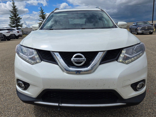 2015 Nissan Rogue in Cars & Trucks in Grande Prairie - Image 2