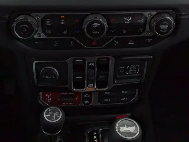 2025 Jeep Wrangler Rubicon X - Off Road Camera - Trailer Tow dans Autos et camions dans Calgary - Image 24