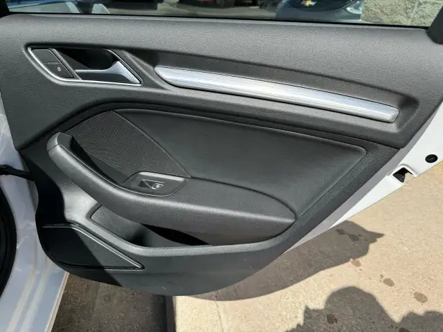 2018 Audi A3 TECHNIK, LOW KM, B&O STEREO, NAV, BACK-UP CAM! in Cars & Trucks in Ottawa - Image 37