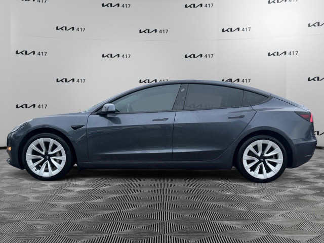 2022 Tesla Model 3 in Cars & Trucks in Ottawa - Image 2