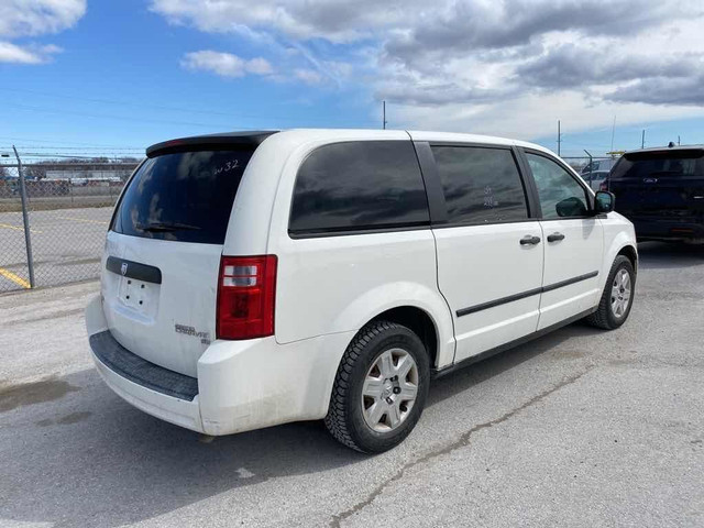  2009 Dodge Grand Caravan SE in Cars & Trucks in Barrie - Image 4