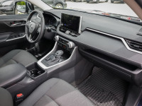 Sunroof, Heated Steering Wheel, Power Liftgate, Heated Seats, Aluminum Wheels, Apple CarPlay, Androi... (image 9)