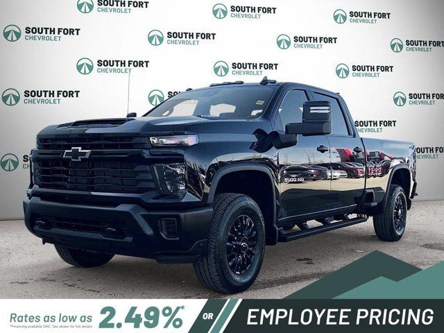 2025 Chevrolet Silverado 3500HD Work Truck 4WD Crew Cab in Cars & Trucks in Strathcona County