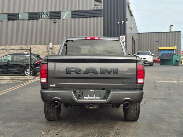 2022 Ram 1500 Classic ExpressCrew 4X4 | 5.7L Hemi | 3.92 Ratio in Cars & Trucks in Guelph - Image 4