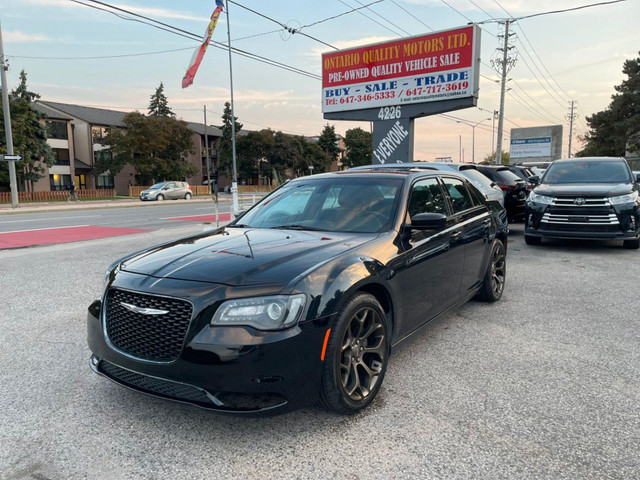 2018 Chrysler 300 300S | Clean CarFAX in Cars & Trucks in City of Toronto