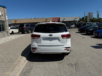 2016 Kia Sorento SX AWD - In Snow White Pearl - Touch screen - Backup camera - Heated seats (front a... (image 4)