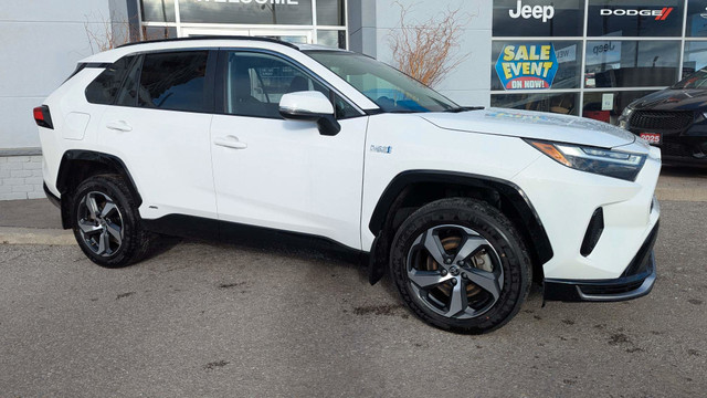 2024 Toyota RAV4 Prime SE | Plug-in | All Wheel Drive | Clean... in Cars & Trucks in Markham / York Region - Image 2