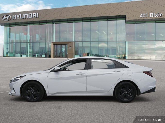 2022 Hyundai Elantra Preferred in Cars & Trucks in Mississauga / Peel Region - Image 3