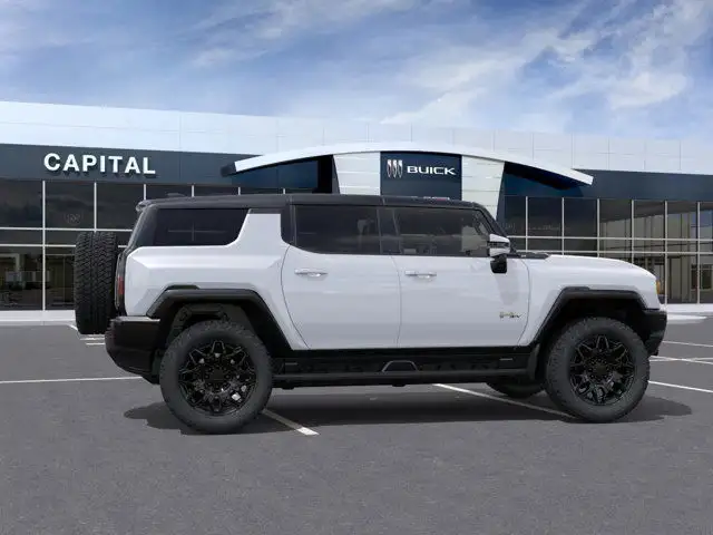 2025 GMC HUMMER EV SUV 2X 4WD in Cars & Trucks in Edmonton - Image 7